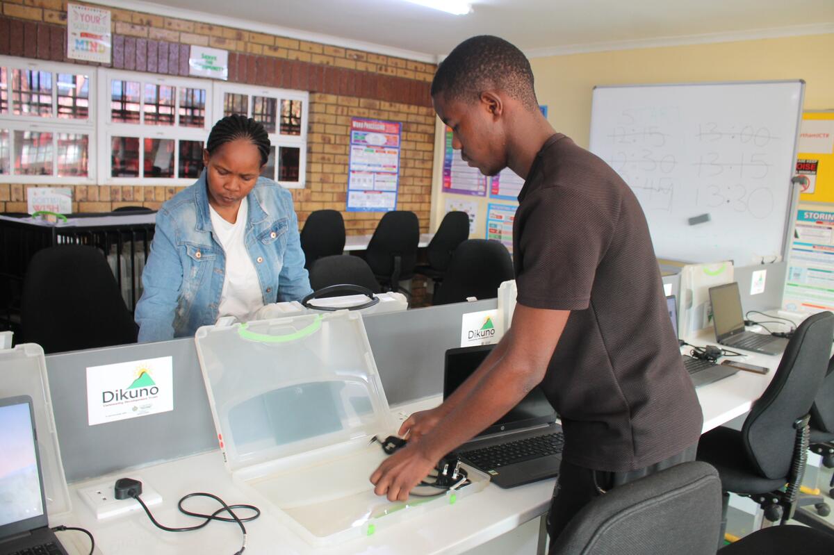 Learners at the Northam ICT Centre